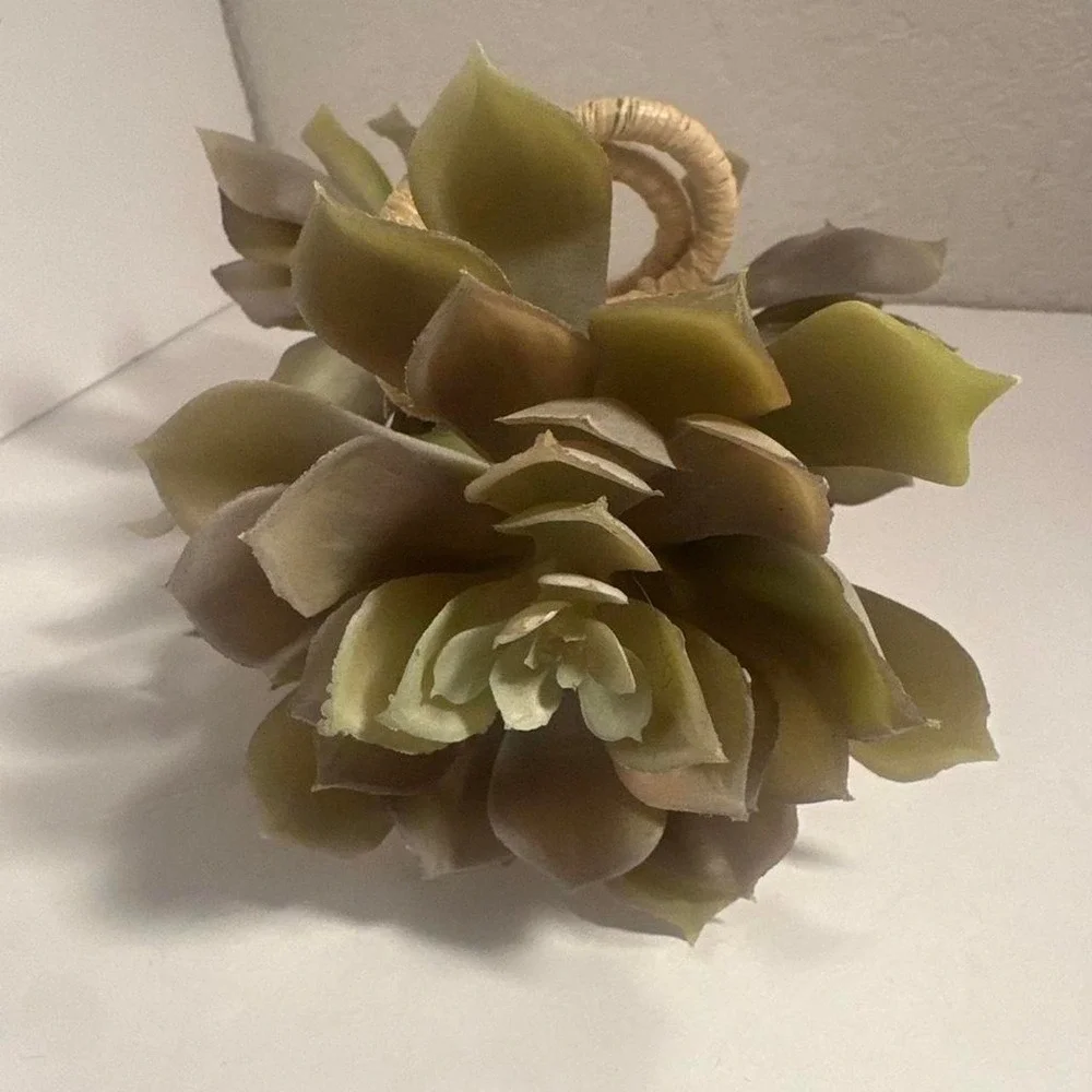 NWT Napkin Rings Lotus Green Faux Succulent Set Of 4 Garden rings